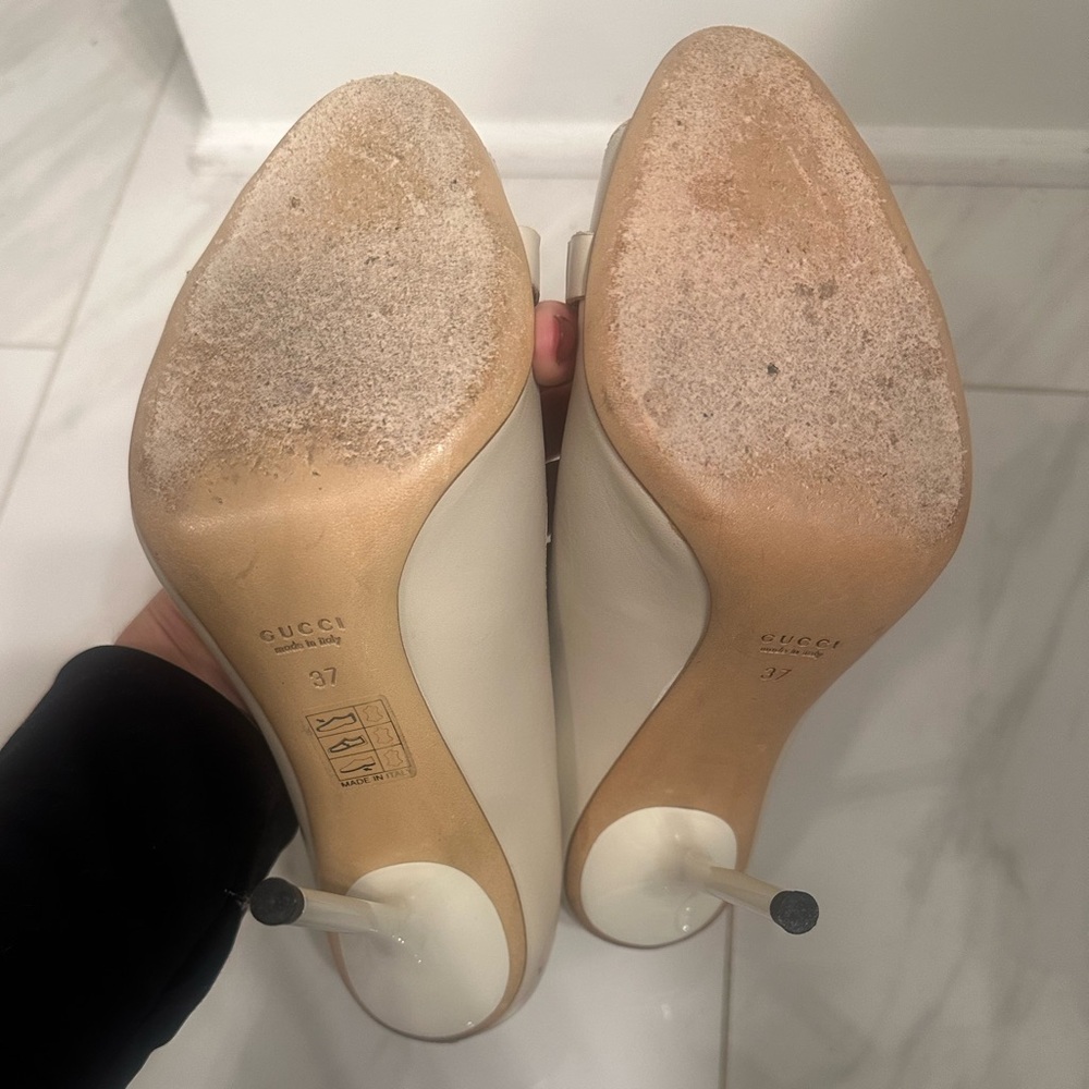 Gucci Women's Beige Peep-Toe Heels - Picture 5 of 6